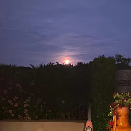 Lägenhet Chiaro Di Luna Dependance Castelnuovo Magra