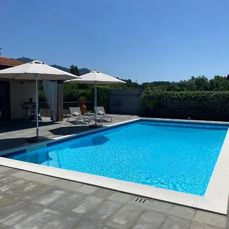 Chiaro Di Luna Dependance Apartmán *